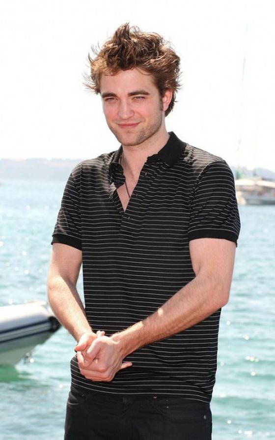 Красавчик Паттинсон тоже прилетел в Канны