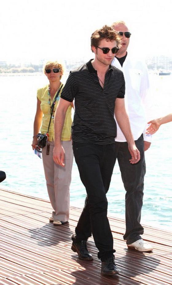 Красавчик Паттинсон тоже прилетел в Канны