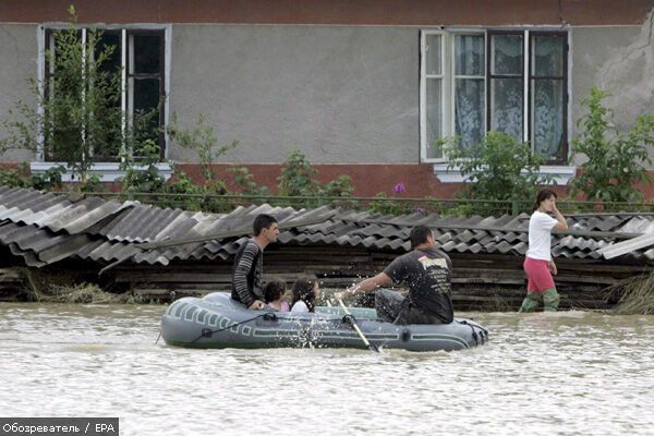 Кабмин выделит еще $27 млн. на наводнение