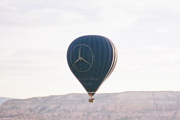 В Турции упал воздушный шар с туристами