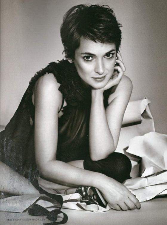 Обладательница самых больших в Голливуде... вернулась