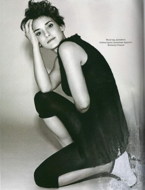 Обладательница самых больших в Голливуде... вернулась