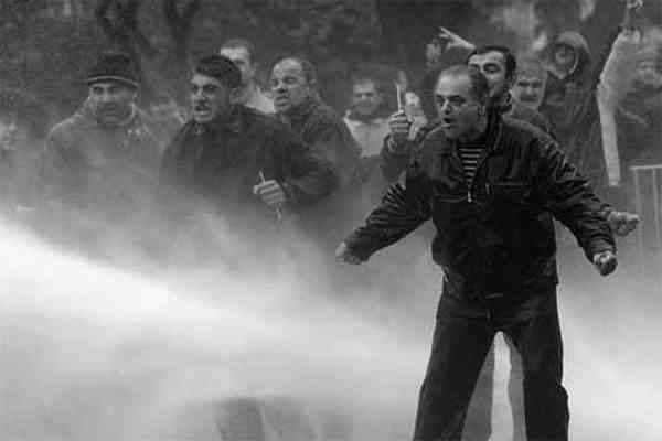 Оппозиция в Тбилиси убирает баррикады