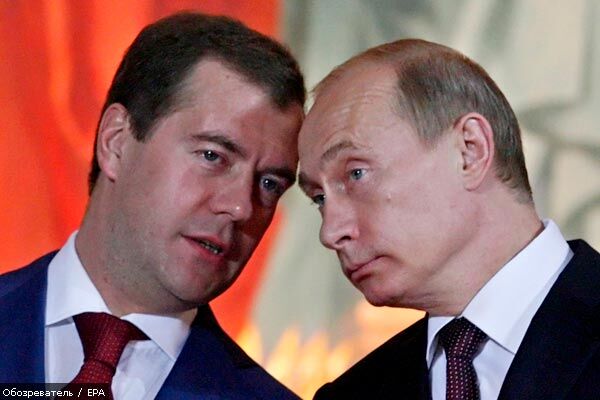 Медведев и Путин поздравили Ющенко 