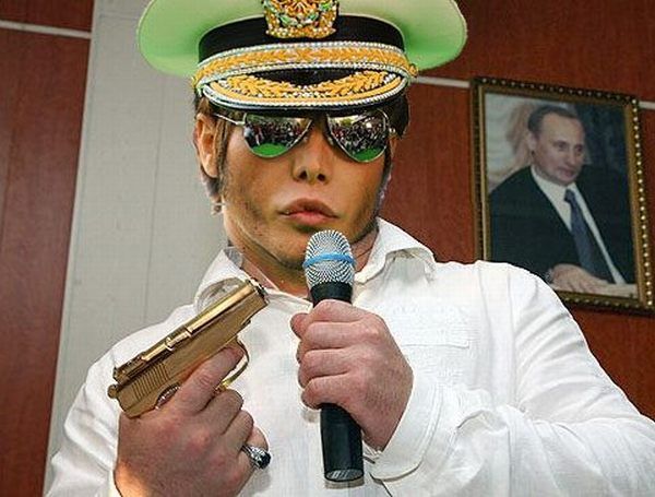 Сергей Зверев может быть таким разным