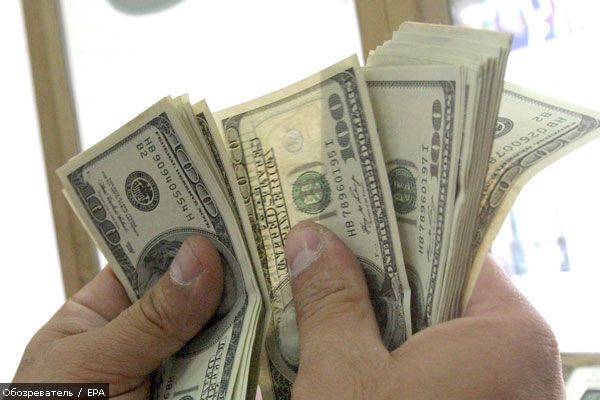 Кабмин сделал командировочные "долларозависимыми"