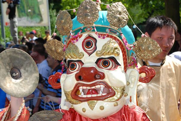 Карнавал культур в Берлине собрал более миллиона зевак