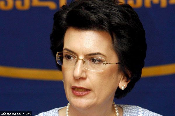 Бурджанадзе подала иск к Саакашвили за ущемленную честь