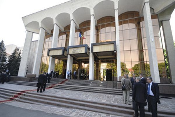 У парламента Молдовы осталась последняя попытка