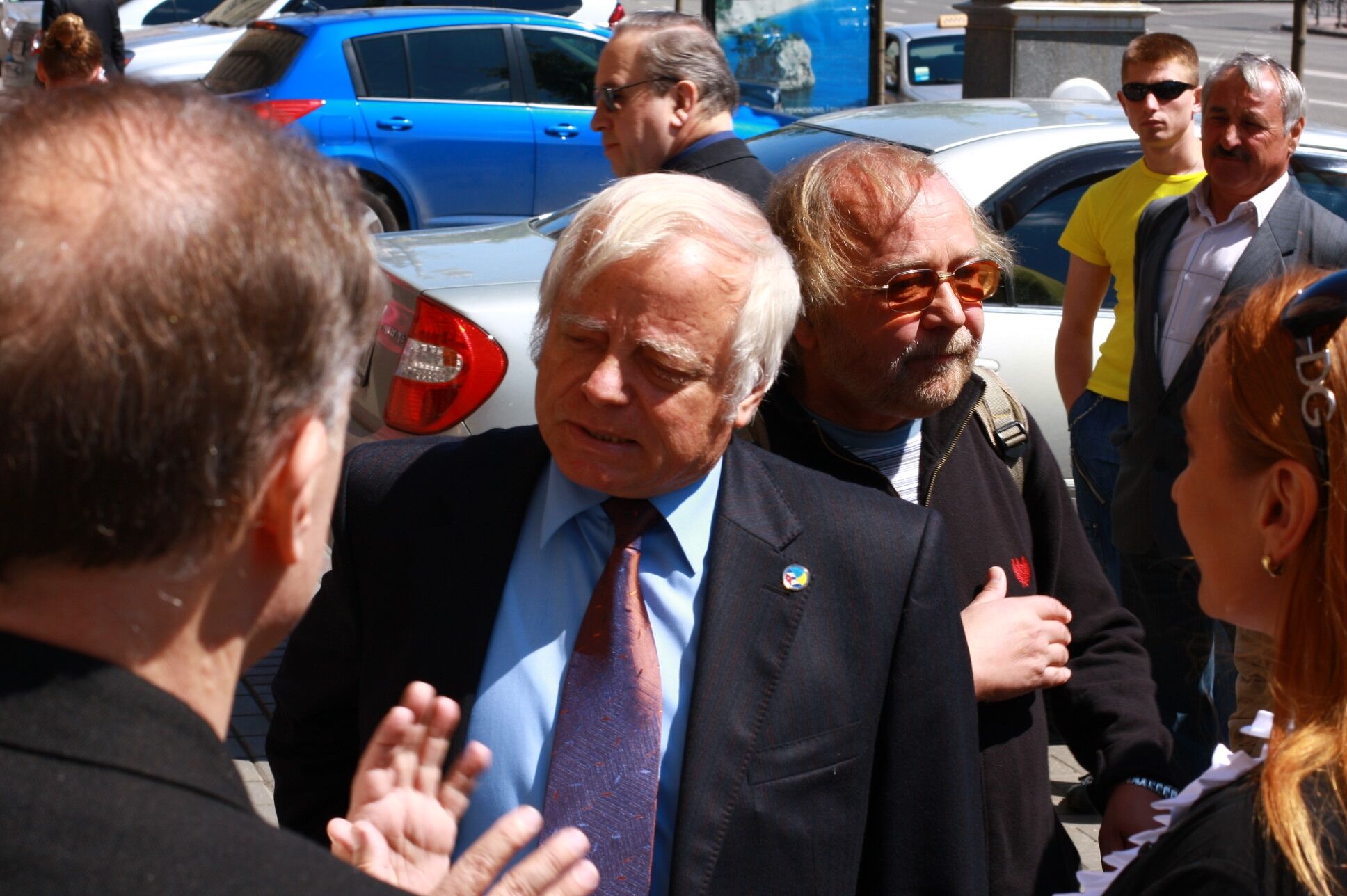 Скандал за право на десять минут поэзии