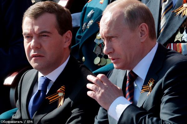 Россияне считают, что в тандеме Путин-Медведев кто-то лишний