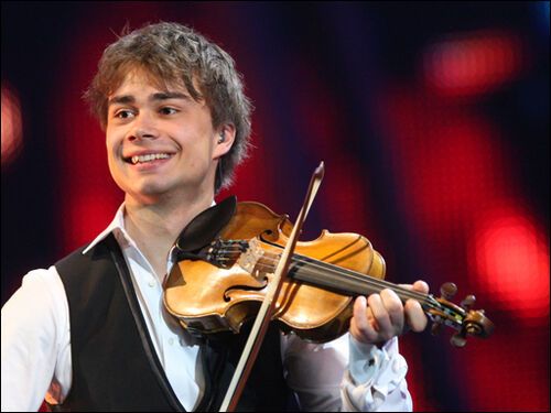 Александр Рыбак уединится в трейлере Элтона Джона