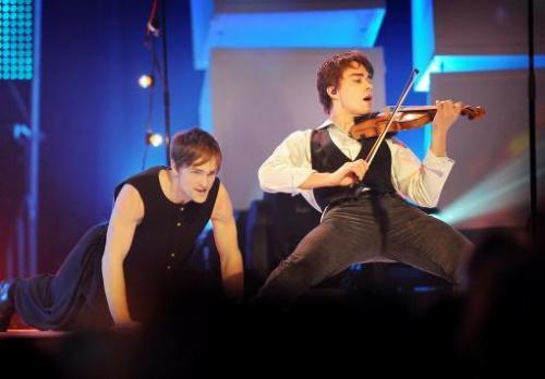 Александр Рыбак уединится в трейлере Элтона Джона