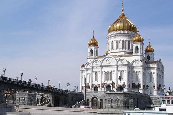 РПЦ поможет выбивать долги из простых россиян