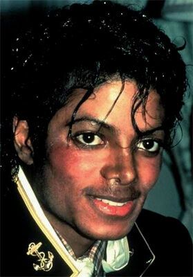 Мир скорбит по Майклу. Самые яркие кадры из жизни поп-короля