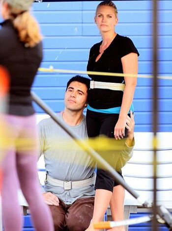 Худеем правильно с актрисой Наташей Хенстридж
