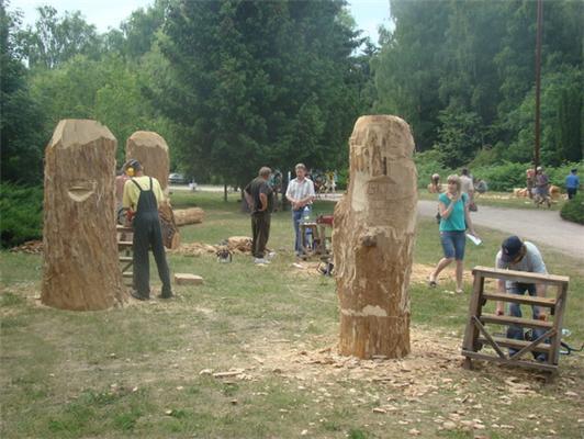 У Черкасах відкрився фестиваль дерев’яної скульптури