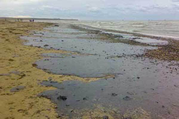Разрешили перевозить серную кислоту через Керченский морпорт