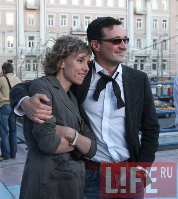 Екатерина Гусева прилюдно изменила мужу 