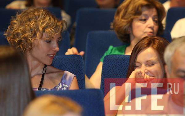 Екатерина Гусева прилюдно изменила мужу 