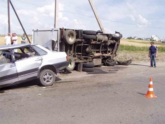 Из-за невнимательности водителя погибли 2 человека