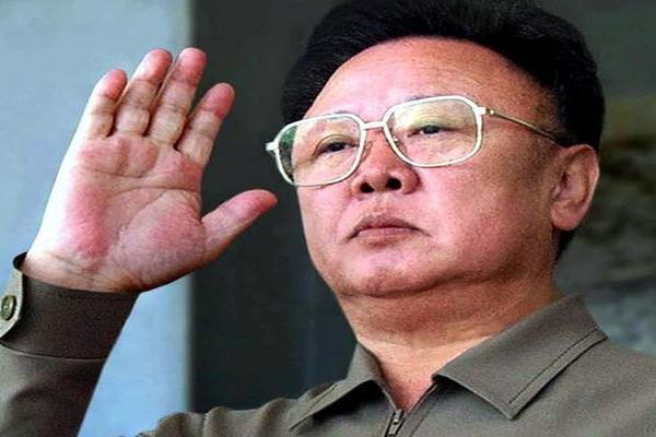 Ким Чен Ир в добром здравии разъезжает по КНДР