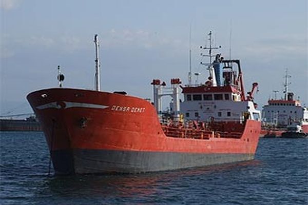 Грузия арестовала топливный танкер, идущий в Абхазию