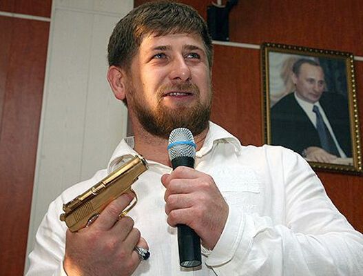 Кадыров будет искать убийц правозащитницы по "традициям"