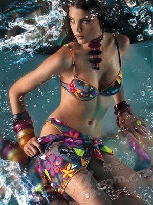 Волна на ШОУОБОЗе: сексуальные девушки в пузырьках 