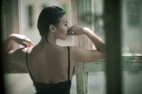 Надежда Грановская обнажилась ради сборника стихов