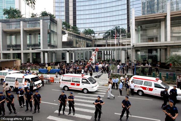 Серія вибухів в Джакарті, багато жертв