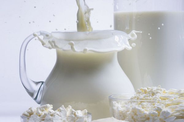 США завалят рынки Европы газированным молоком
