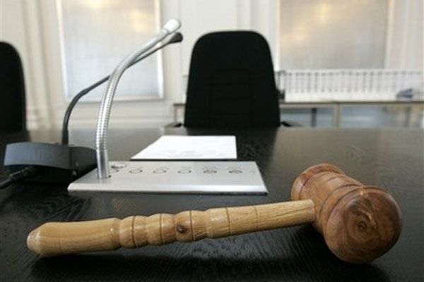 Судам подрезали права