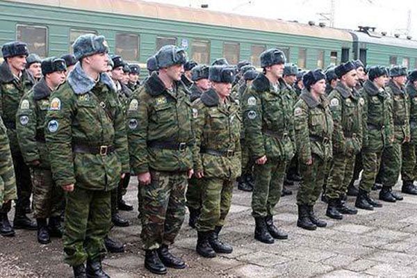 В России подростков поголовно забирают в армию