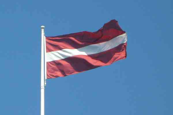 Міжнародні кредитори не вірять у платоспроможність Латвії