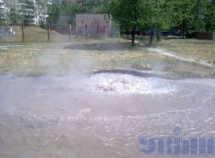 После "профилактических работ" Оболонь залило кипятком
