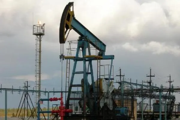 Ціна на нафту впала до двомісячного мінімуму