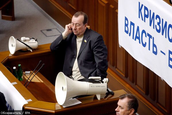 Депутаты и Литвин ищут выход из парламентской комы