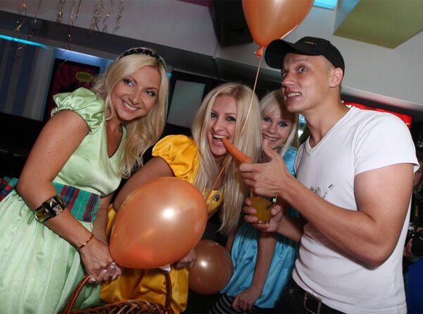 Столичный  шоу-бизнес накормили…морковкой (ФОТО)