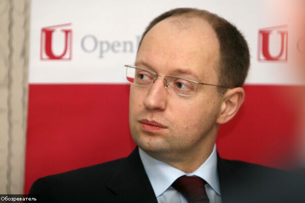 Яценюк не вважає Тимошенко своїм конкурентом на виборах