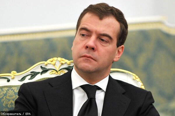 Медведева уличили в нарушении ПДД