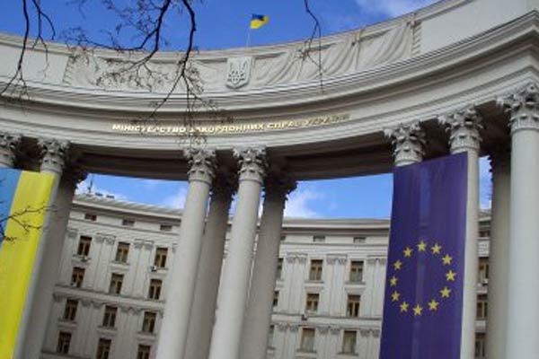 МЗС: вислані дипломати є персонами нон-грата
