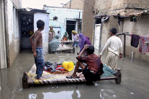 В результате наводнения погибли 27 человек