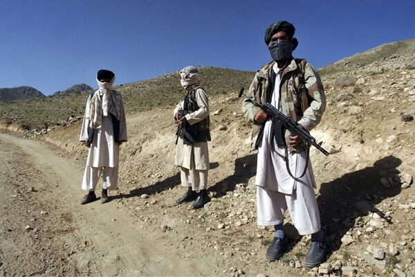 Выборы в Афганистане начались перестрелкой