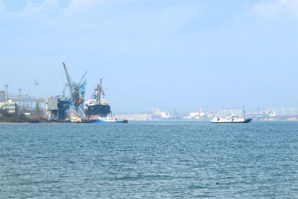 Порт "Южный" занимает первое место среди остальных портов