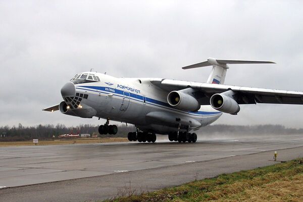 Літак Володимира Путіна врізався в стовп