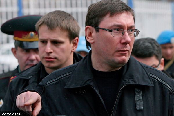 Луценко в преддверии выборов заговорил о Голодоморе