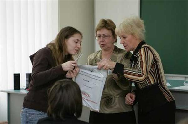 Выпускные тесты на русском запретят