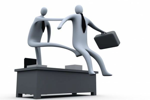 Як змушують звільнятися співробітників банків