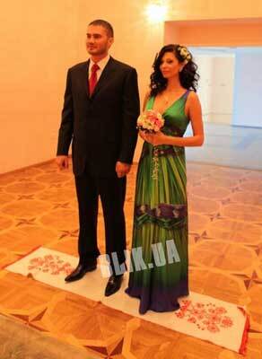 Янукович одружився! Ексклюзивні фото з весілля